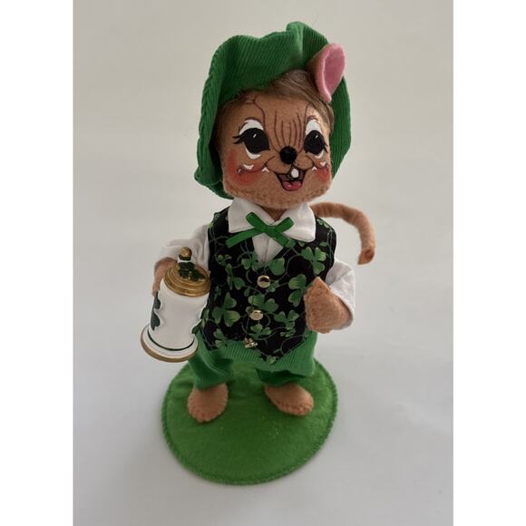 Annalee Irish Doll St Patrick 's Day Holding Beer Stein Mouse Collectible 7" - Picture 1 of 8